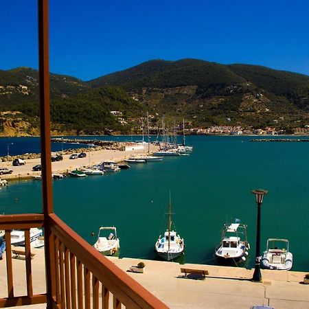 Georgios L Hotel สโกเปลอสทาวน์ ภายนอก รูปภาพ